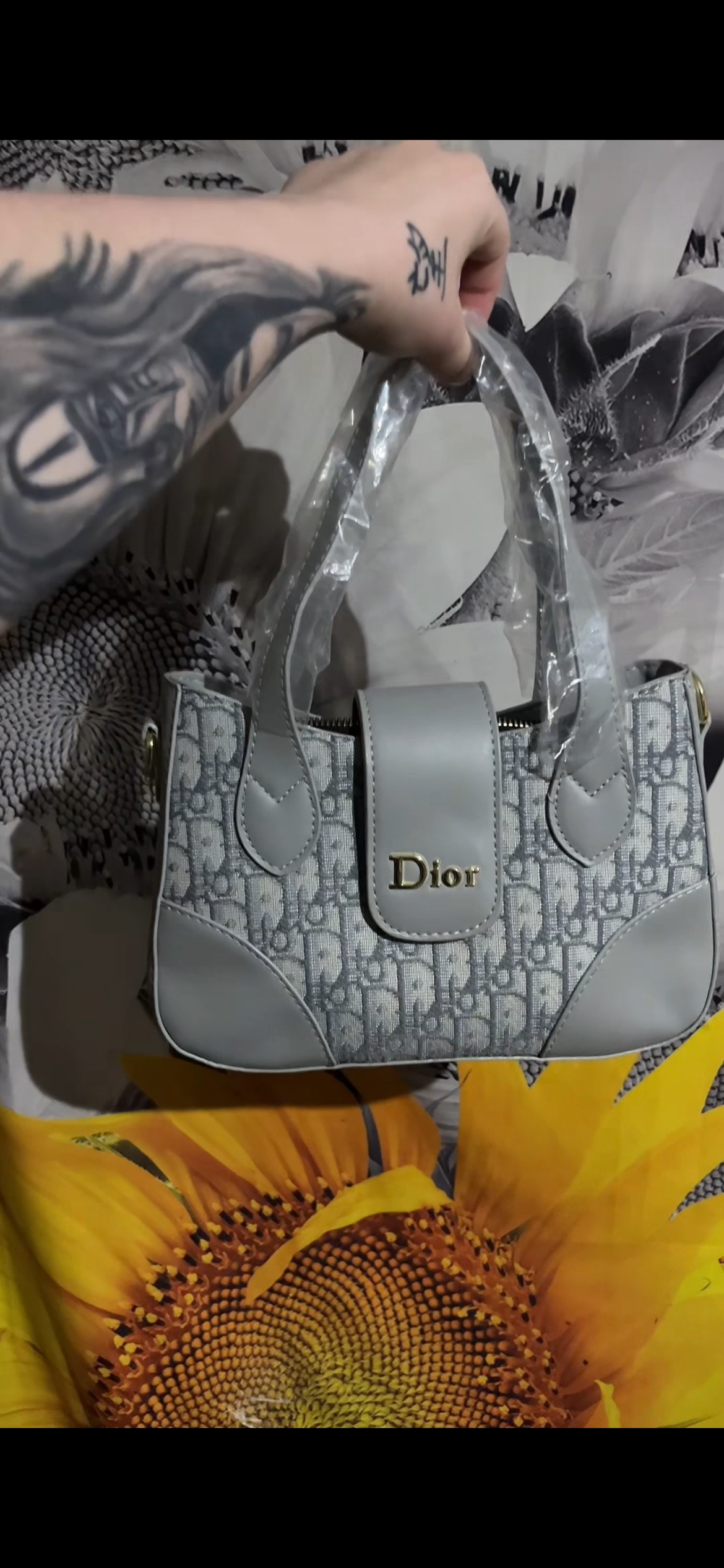 Grey shoulder purse